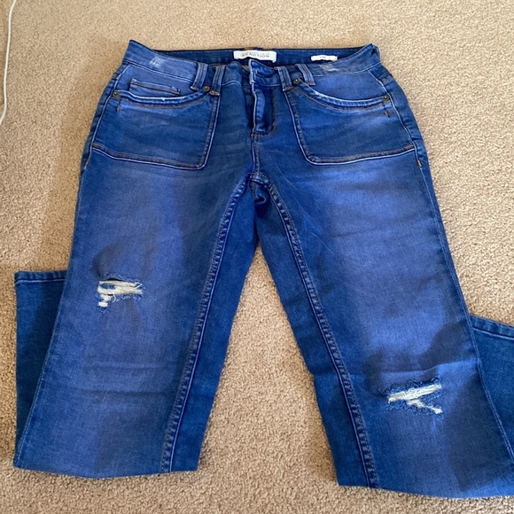 Kenneth Cole cropped jeans - Picture 2 of 3